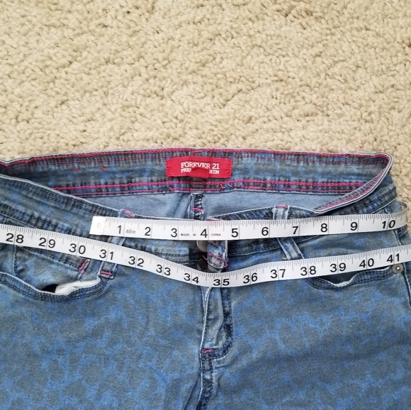 Forever 21 Cheetah Print Skinny Jeans - Picture 2 of 6